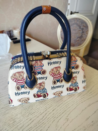 Сумка классическая Henney Bear 10052-24hb-BEIGE