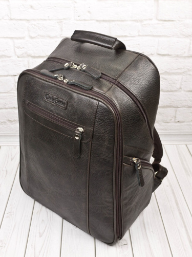 Кожаный рюкзак Cossira brown Carlo Gattini 3048-04