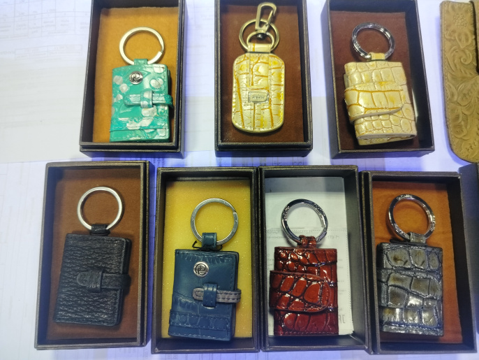 Брелок серый синий Др.Коффер S15014